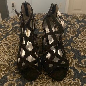 Report strappy heels